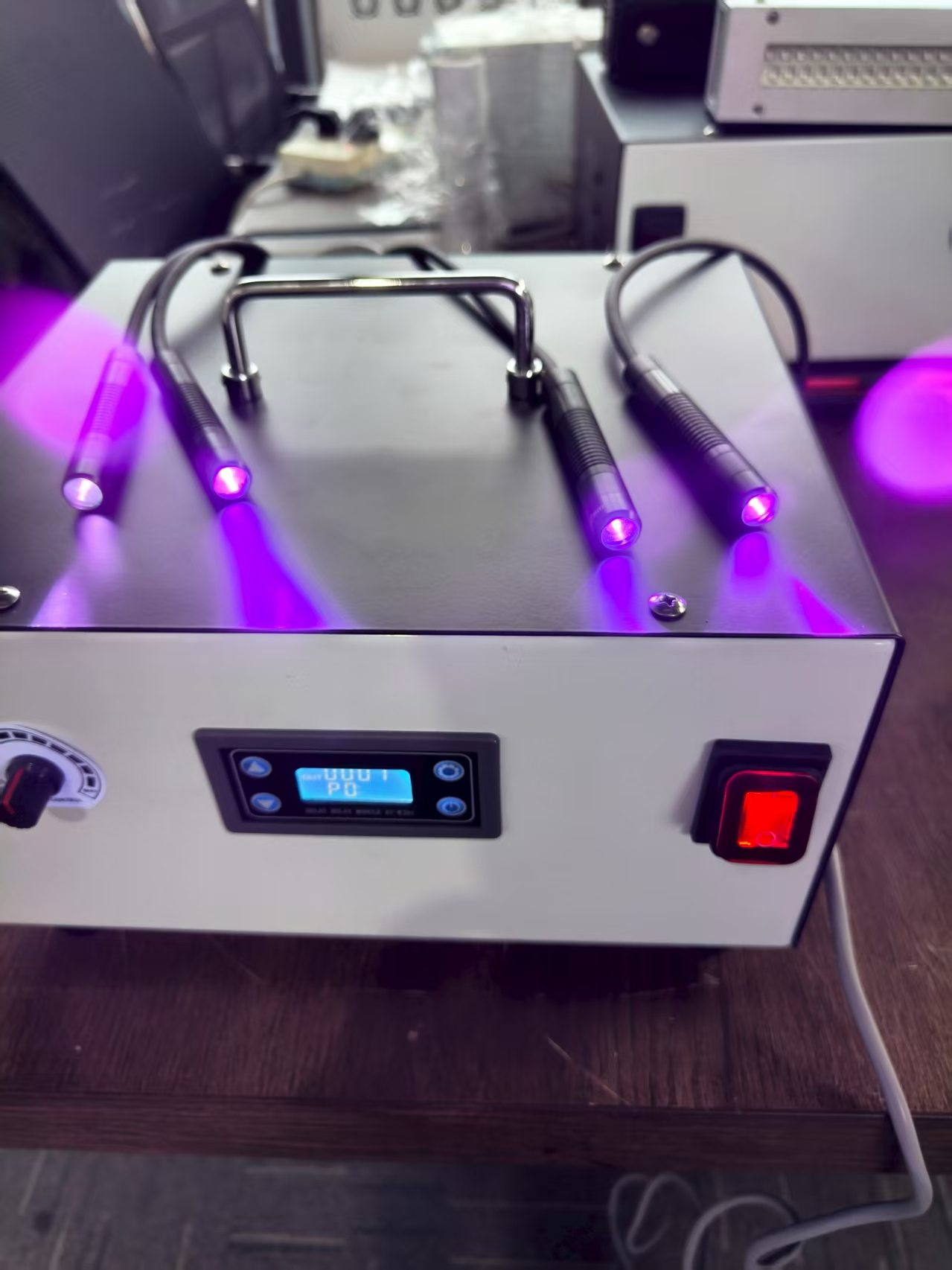 JLKDGY 4-Kanal-UV-LED-Punkthärtungssystem (12.000 mW/cm²)